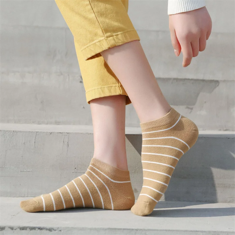 5 Pairs 2021 Women Spring Summer Shallow Mouth Han Edition Stealth Ship Socks Comfortable The Silicone Stripe Cotton Wholesale