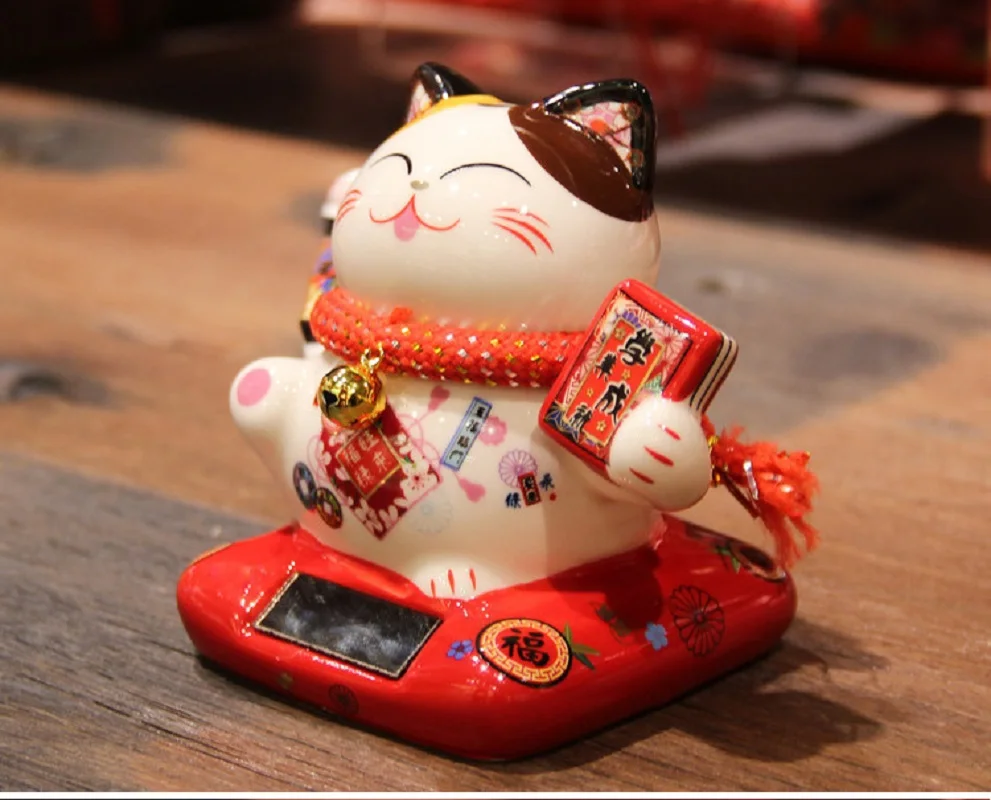 Ceramic Lucky Cat Solar Power Waving Paw Wedding Gift Car Home Luck Safe Decoration