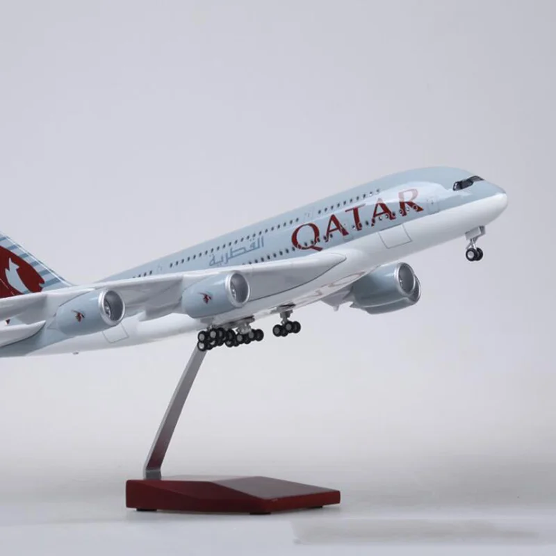 

1/160 Scale 50.5CM Airplane Airbus A380 QATAR Airline Model W Light and Wheel Diecast Plastic Resin Plane Collection Decoration