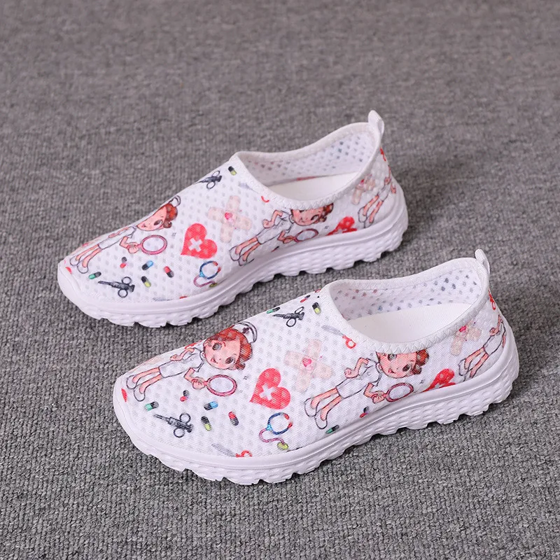 

New Cartoon Nurse Doctor Cosplay Print Women Sneakers Slip on Light Mesh Shoes Summer Breathable Flats Shoes Zapatos Planos