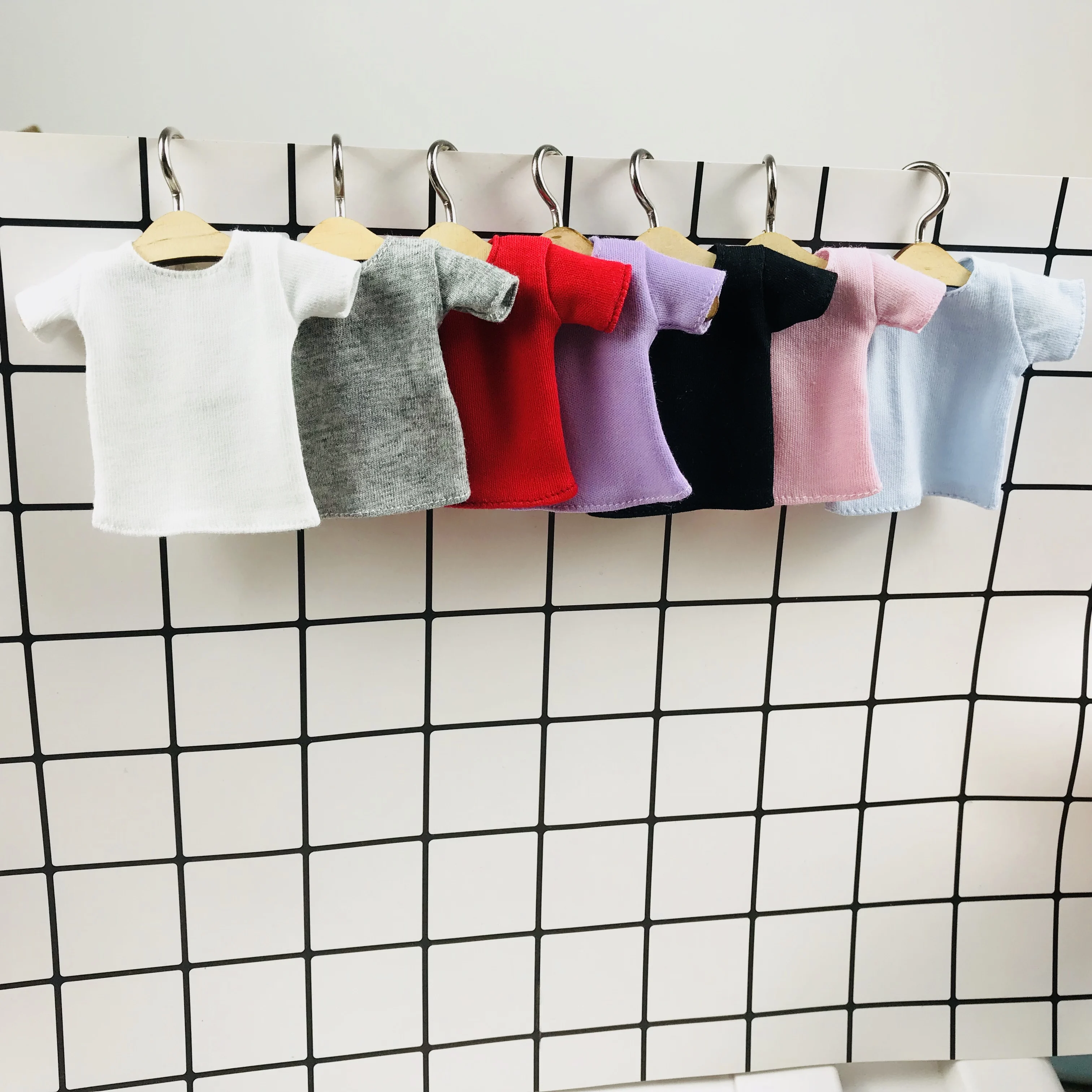 1PCS Blyth Kleidung Weiß/Rosa/Rot/Grau/Schwarz Kurzes klassisches T-Shirt für Momoko, Obistu, Licca, FR 1/6 Puppe – Detail 3