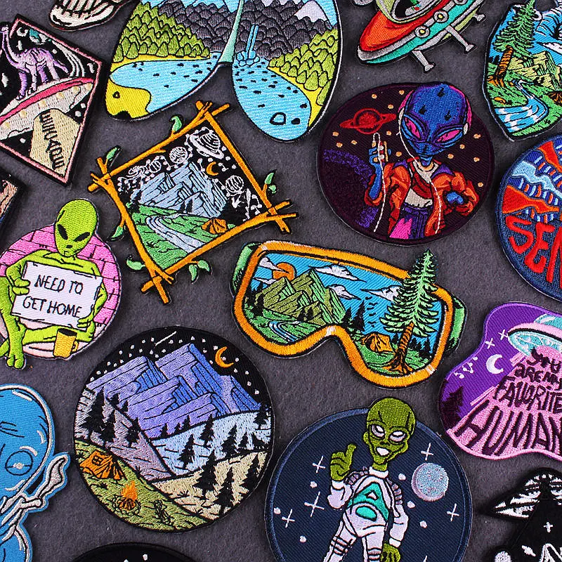 Mountains Patch DIY Alien Embroidered Patches for Clothing Thermoadhesive Patches Applique Iron on Patch on Clothes Badges