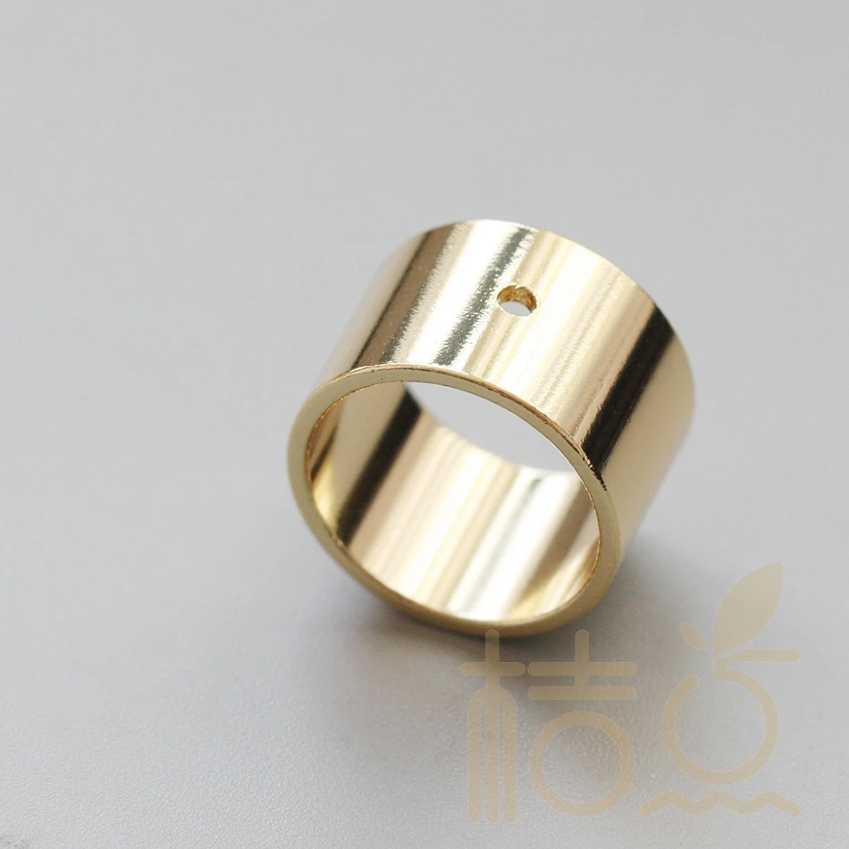 Materiały DIY - Szeroka rurka z litego mosiądzu z otworem górnym 15,2x10mm (3908C-V-276)