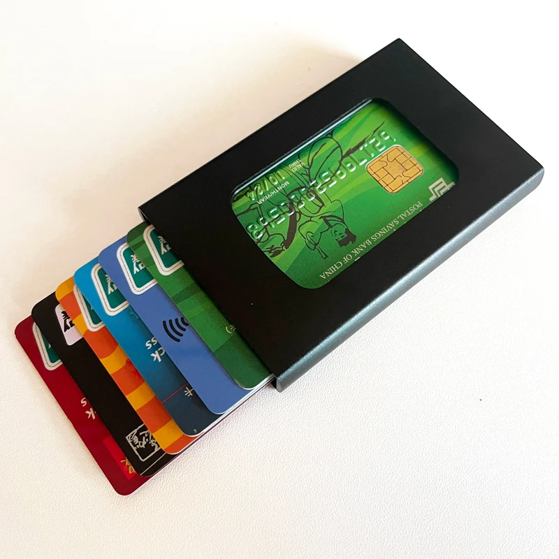 

Credential Holder Smart Aluminium Credit Card Holder With Elasticity Pouch Male RFID Minimalist Wallet Bank Card Case