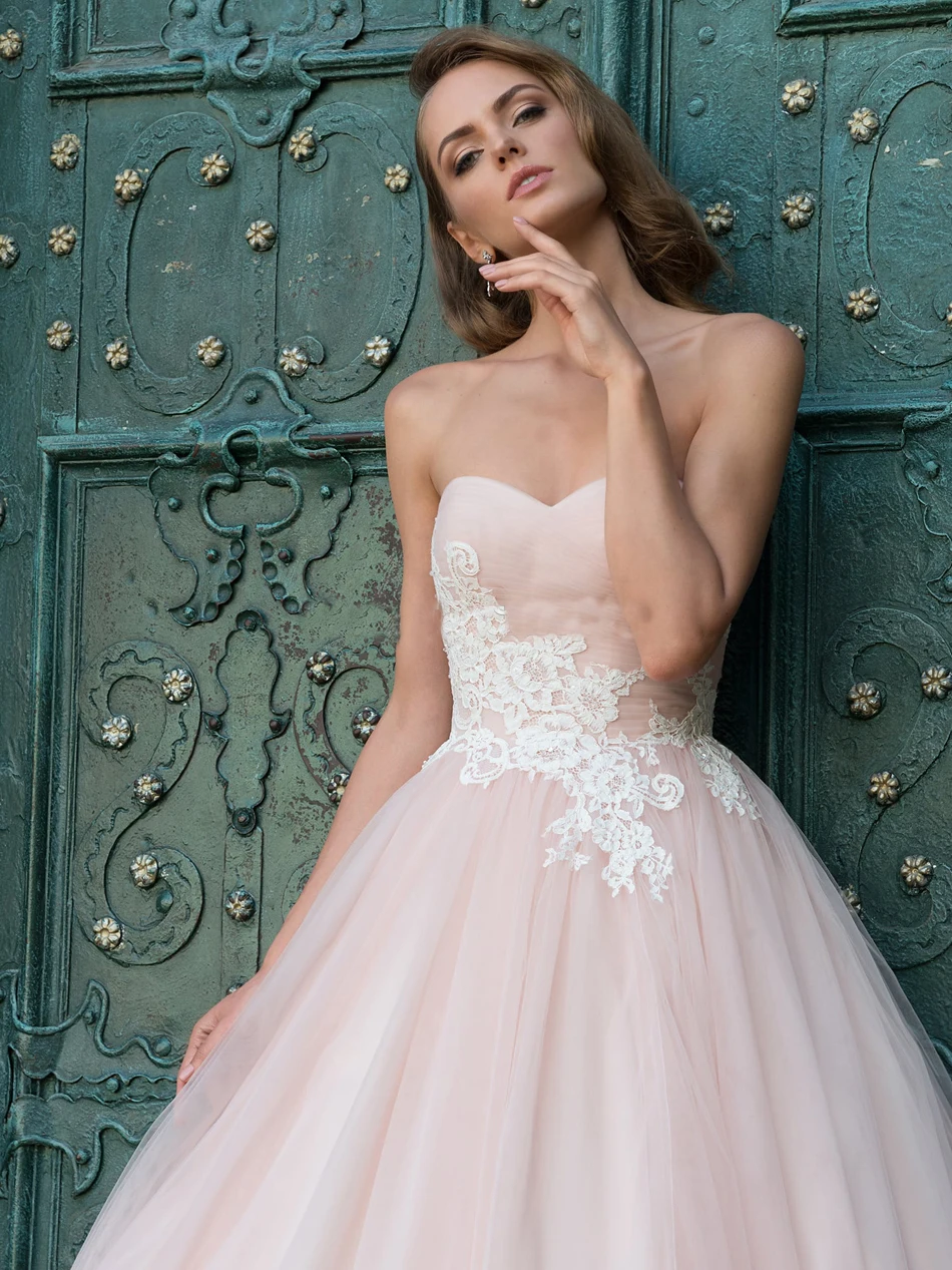 간단한 Tulle Sweetheart 웨딩 드레스 Strapless Appliques 레이스 업 긴 신부 가운 Vestidos De Novia robe de mariée свадебное