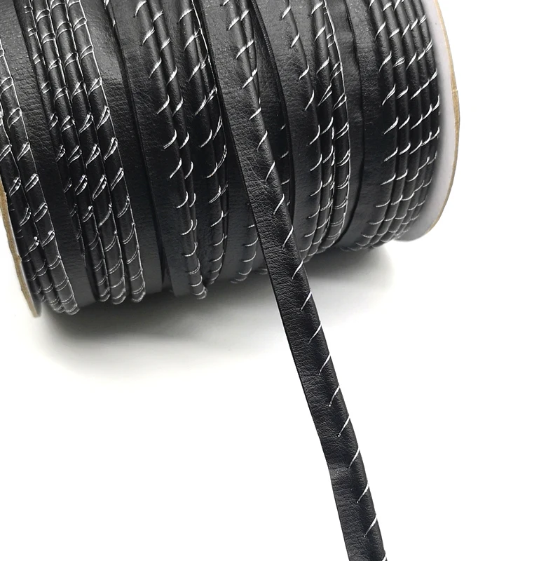 Variant: Black(White thread)