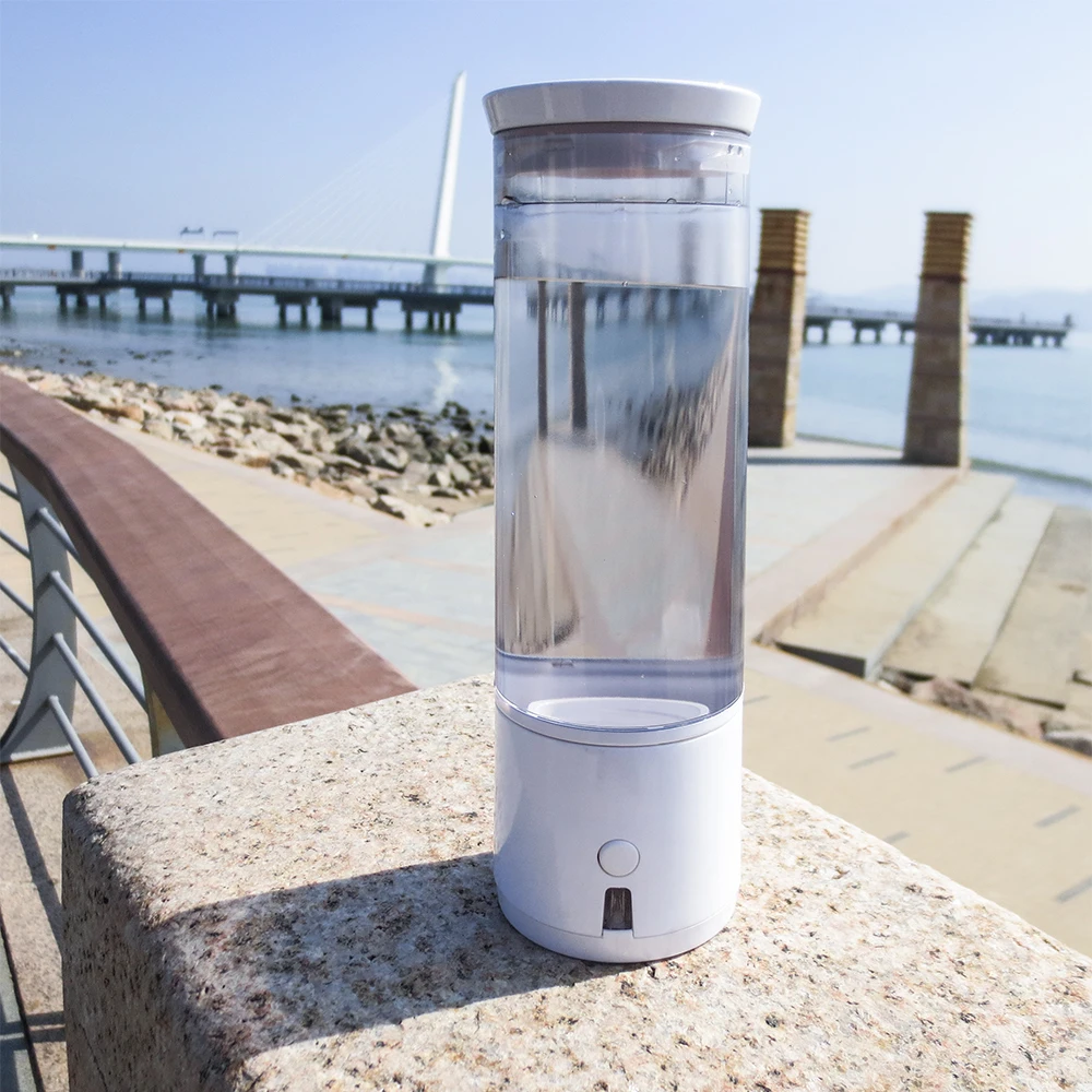 الولايات المتحدة الأمريكية دوبونت N117 أفضل SPE PEM عالية التركيز مولد ماء الهيدروجين زجاجة مع محول زجاجة