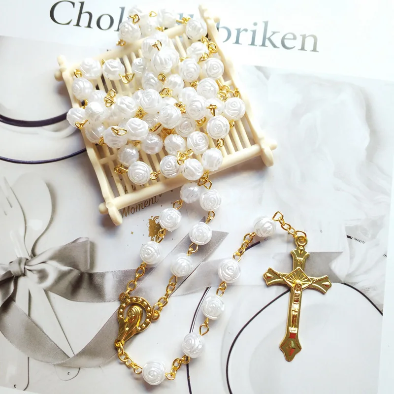 Katholischen Rosenkranz Halskette Unsere Dame Medaille Kruzifix Kreuz Anhänger Weiß Rose Acryl Perlen Kette Kirche Gebet Schmuck Geschenke – Detail 4