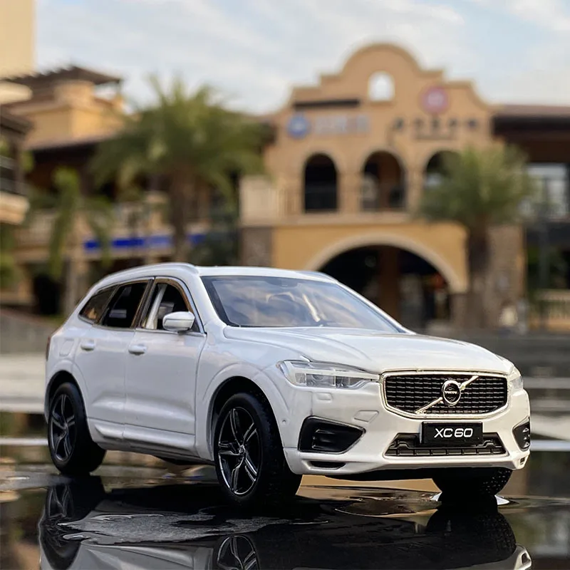 1:32 VOLVOS XC60 XC90 SUV Off-road Diecast Alloy Car Model Toy Cars Sound Light Pull Back Car Vehicle Children Toy Collection