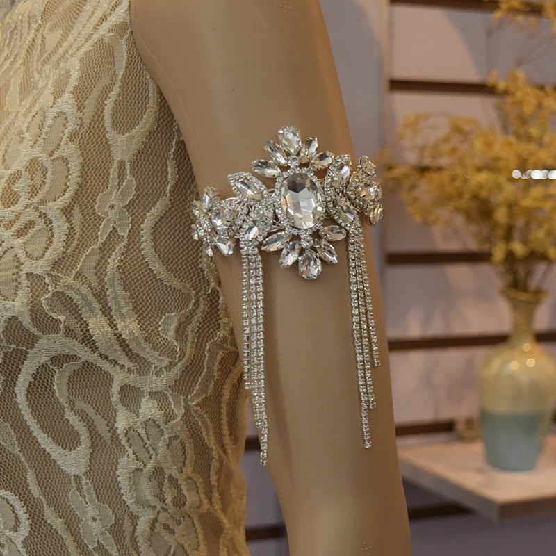 CuiEr Luxury Glass strass Coiled Spiral Upper stretch Women Arm Cuff Armlet Armband Bangle Bracelet Drag queen Jewelry