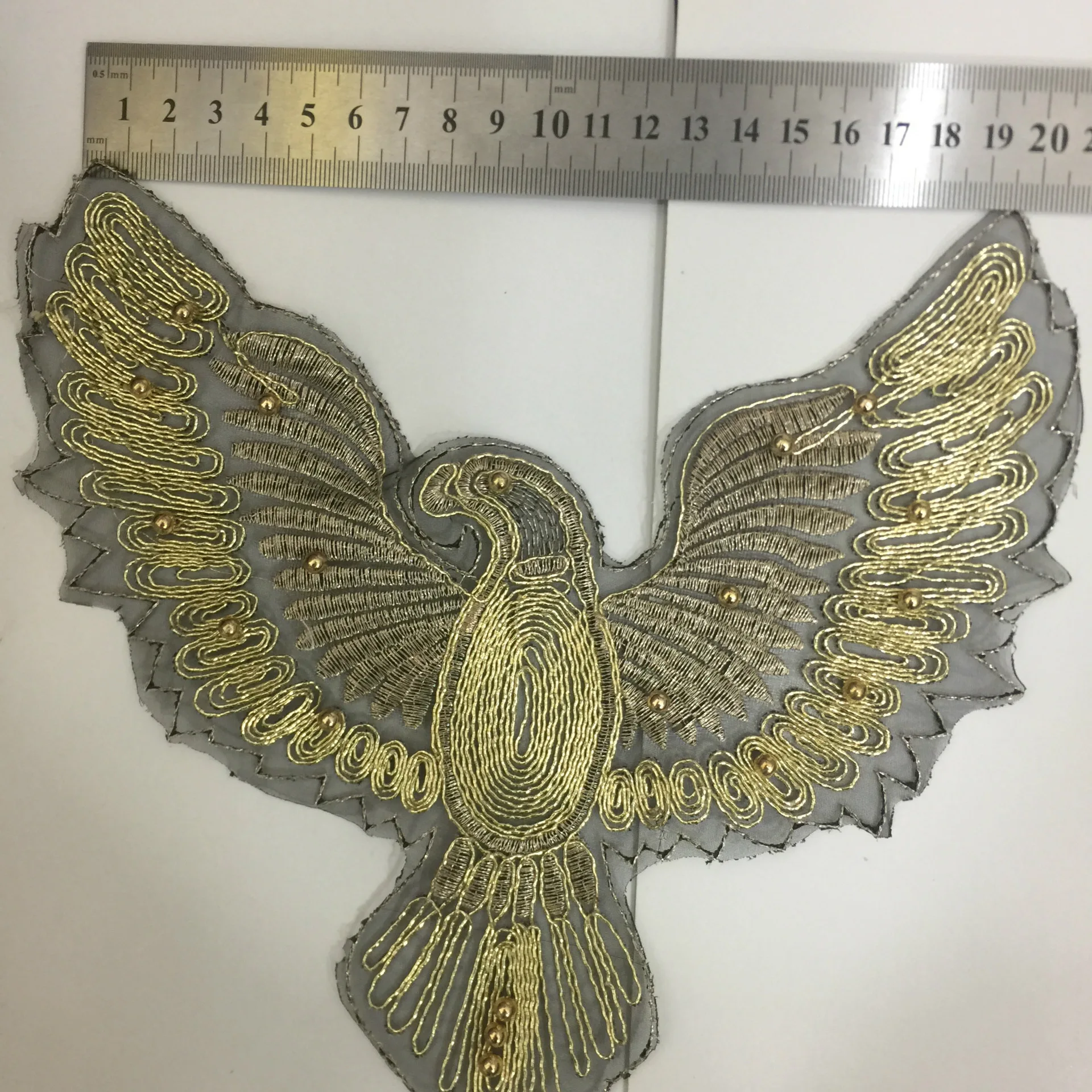 1pcs New Big Bird eagle Embroidery lace applique paillette fabric sweater clothes patch sequined stickers t-shirt diy decoration