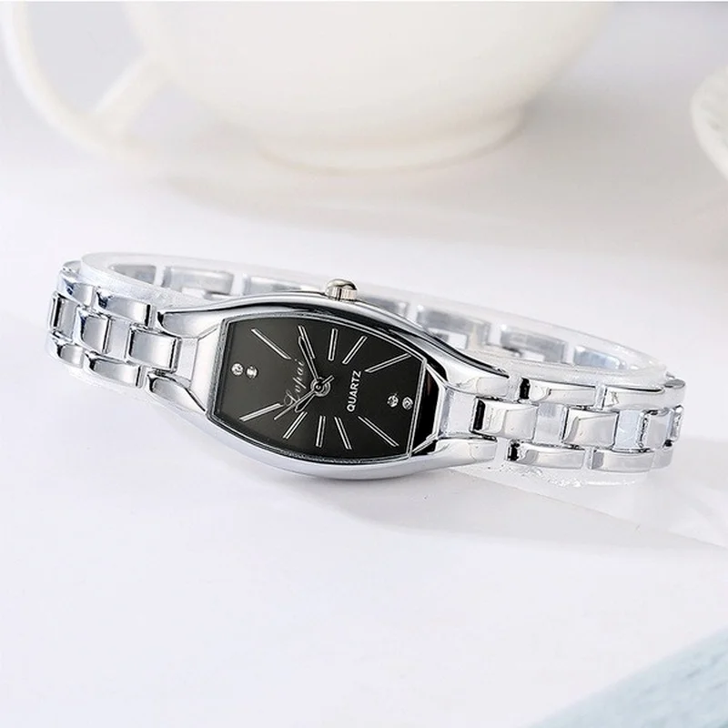 Vrouwen Vierkant Quartz Horloge Elegante Dames Elektronische Digitale Vrouw Horloge Beknopte Hoofd Diamant Geometrie Vrouwen Horloges