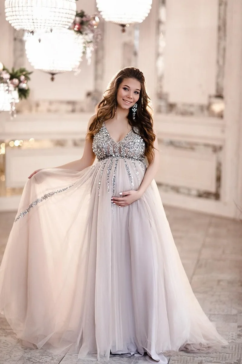 Sevintage Sparkly Sequines Empire Maternity Evening Dress V-Neck Tulle Pregnant Woman Gowns Sleeveless Sweep Train Prom Dresses