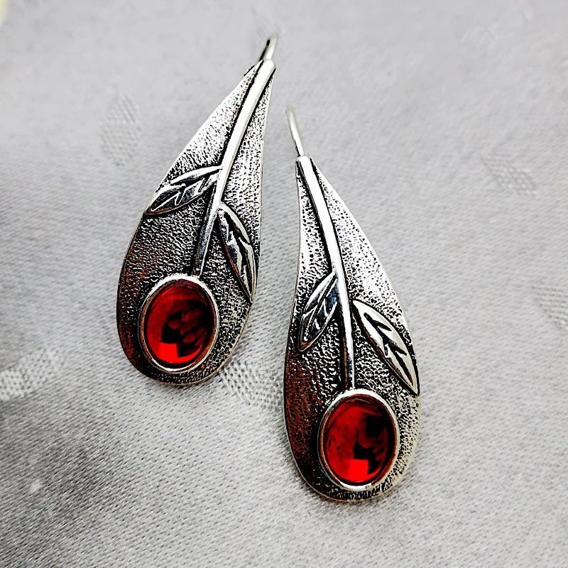 Vintage Pendientes Metal Antique Silver Leaf Drop Earrings For Women Boho Brincos Ethnic Red Resin Stone Earings Oorbellen Gifts