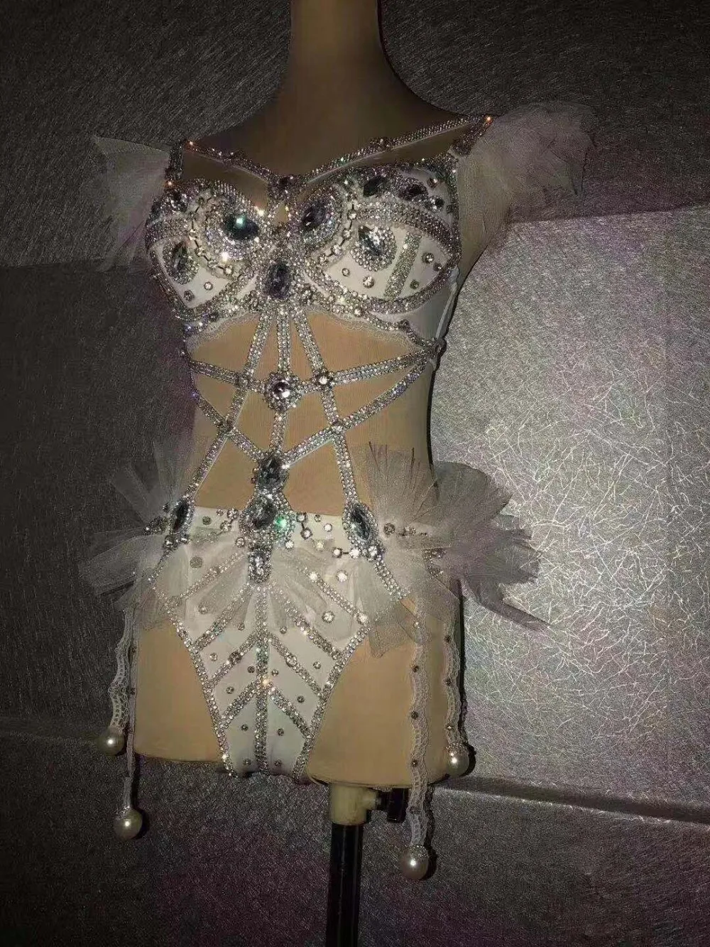 Costume sexy scintillante di danza del ventre Strass argento Body Compleanno Festeggia outfit Bar Serata Cantante Ballerino Spettacolo di abbigliamento