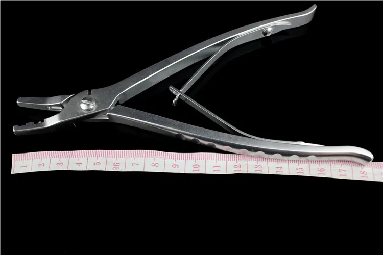 

Orthopedic instruments medical multifunctional mini bone plate scissors bending forceps shaper mini plate bending forceps