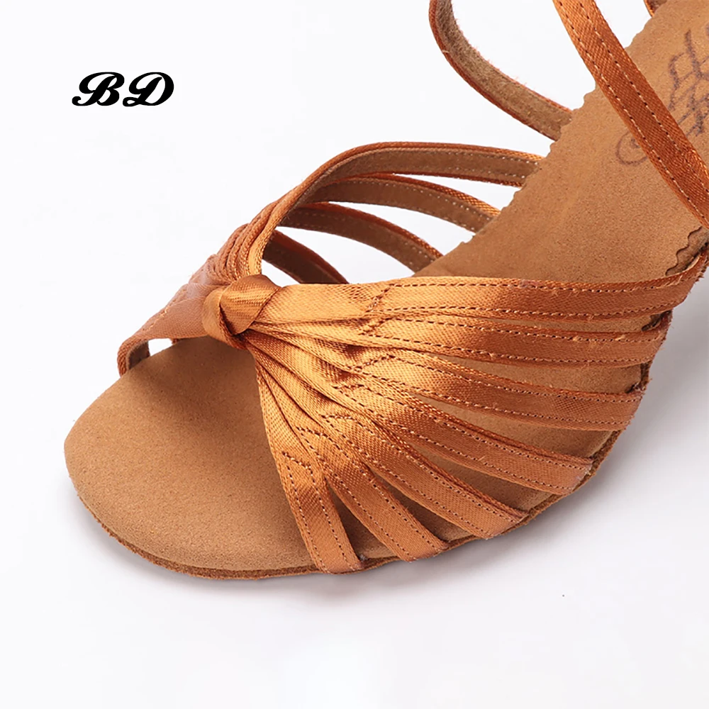 Top tênis sapatos de dança bd sapato de dança latina salão de baile feminino gravata 7 cadarços furador calcanhar cetim protetor livre palmilha alta qualidade