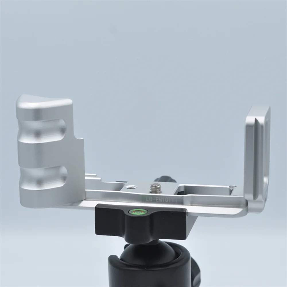 

Double Handle Kit L Bracket Vertical Clapper Quick Release Plate Grip Double Handle for Olympus OM-D E-M10 Mark
