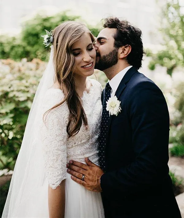 Vestidos de novia de corte en A con Apliques de encaje de marfil, modestos vestidos de novia con media manga, mangas cortas, vestidos de novia informales bohemios de campo 2020