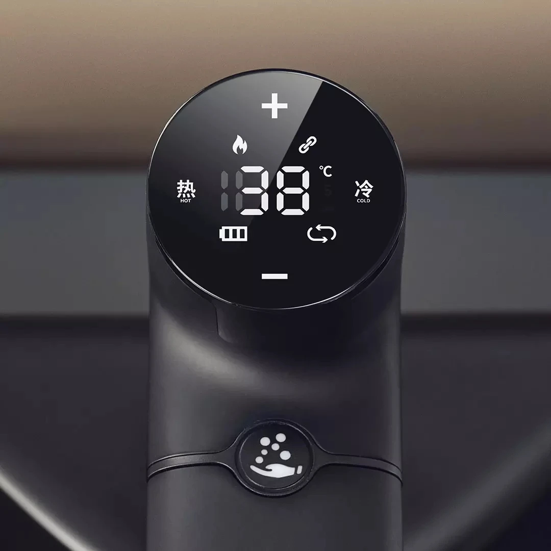 Aixiyi誘導穴の蛇口ジェスチャー切り替えホットおよびコールドウォーターキッチンシンクストリーム噴霧器ヘッドクローム/ブラックミキサータップ