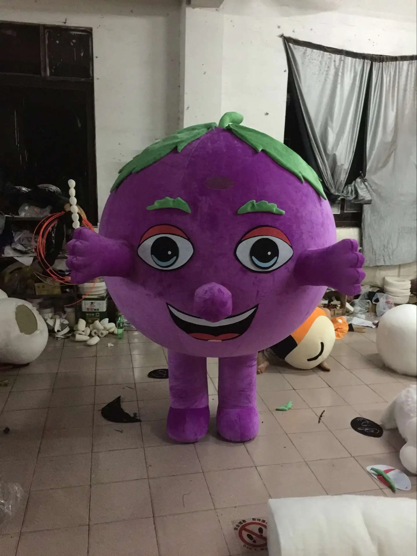 

Ohlees Fruit 2.2m Inflatable Mascot Costume picture is example only,do custom according to customer design