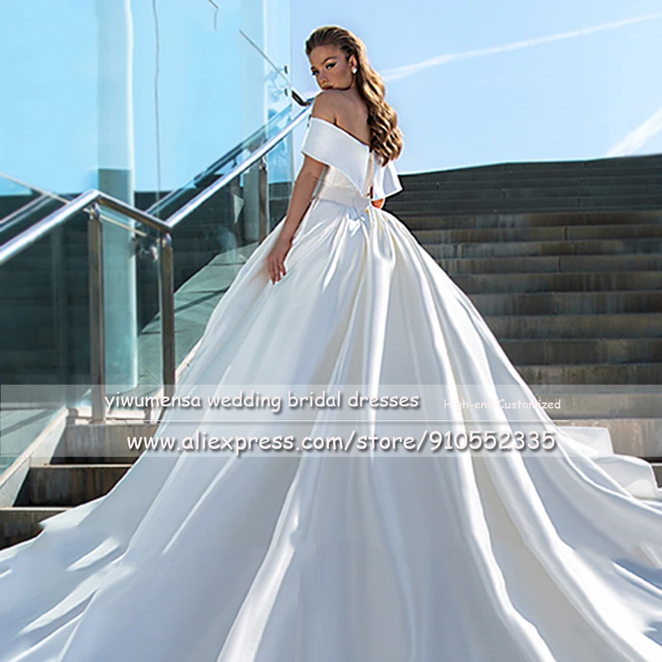 White Soft Matte Satin V Neck Wedding Dress Pleated Waist Boho Bridal Gown Vestidos De Noiva Off Shoulder Ball Gown Dresses A138