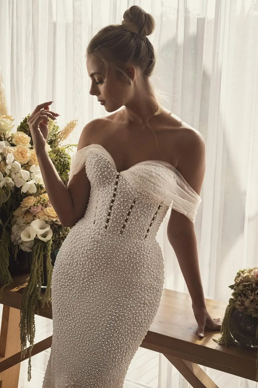 Vestido de novia de sirena con cuentas de lujo, hombros descubiertos, espalda descubierta