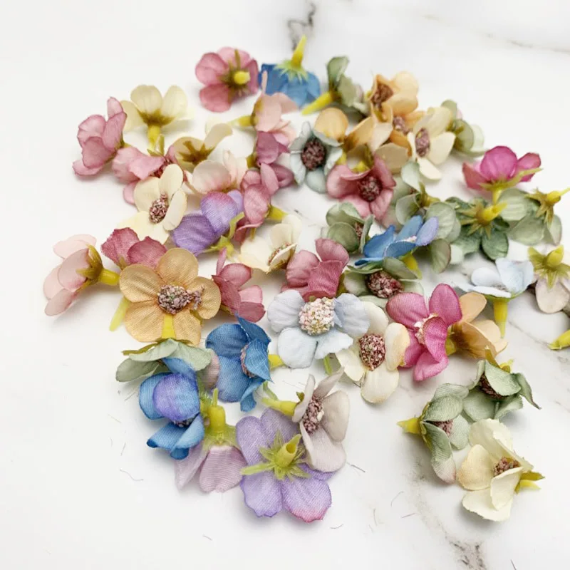 

(50 pcs/pack) Mini Daisy Artificial Flower Head For Party Home Decoration DIY Garland Decorated Restaurant Bedroom Craft Flower