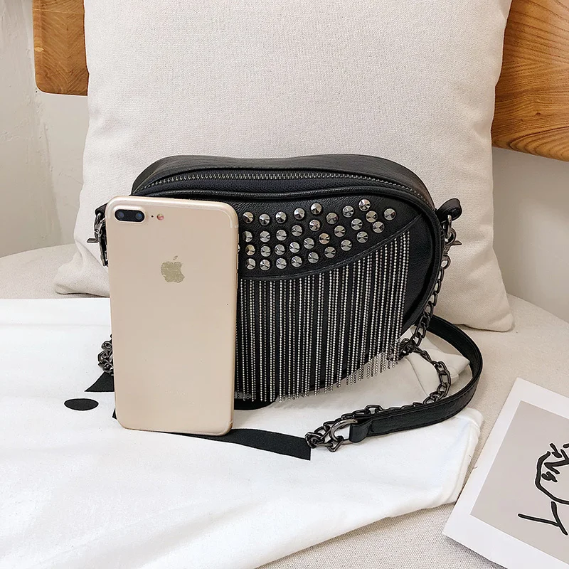 Punk Style Black Shoulder Bag Lady Fashion Chains Rivet Crossbody Bags for Women Small Tassel Messenger Bags Female Clutch Purse