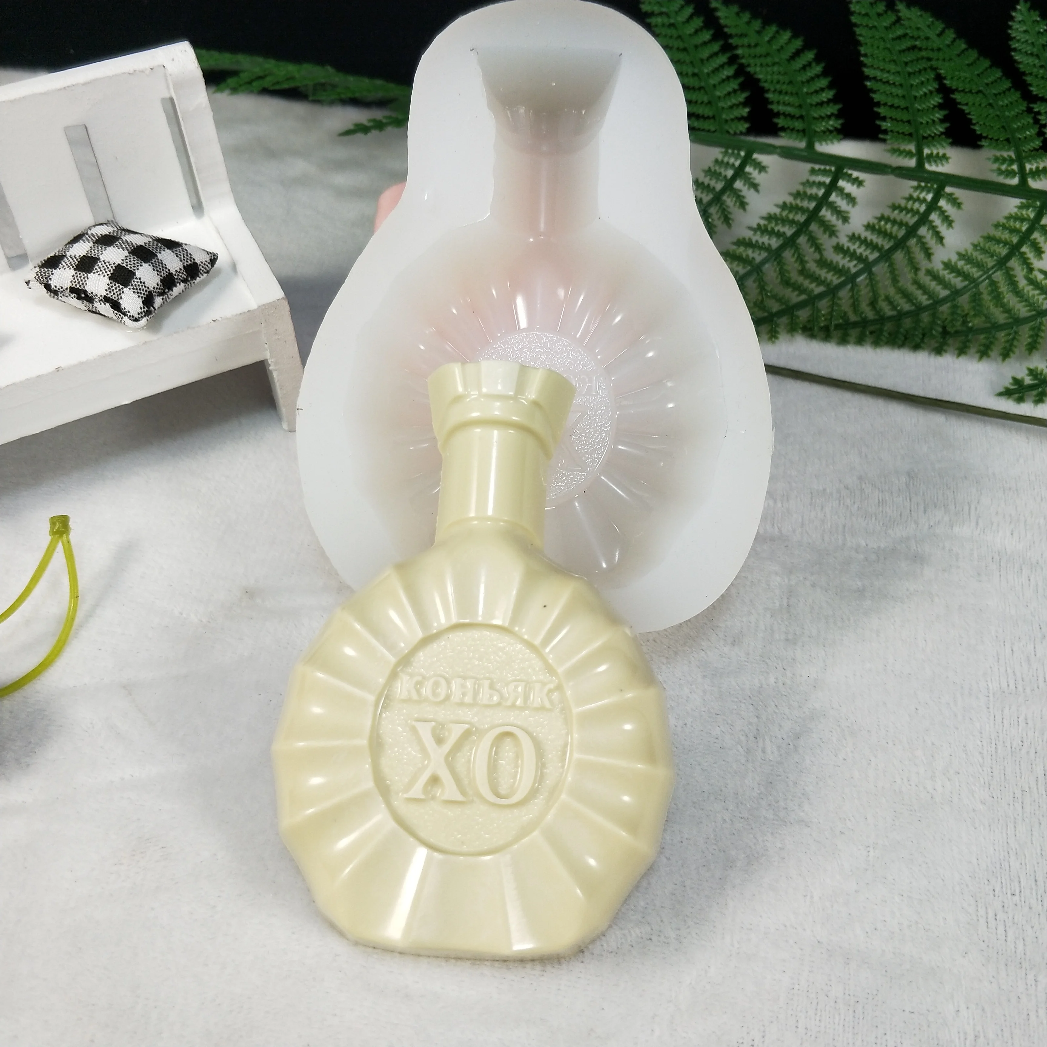 QT0268 PRZY Mold Silicone Bottle Soap Molds Wine Bottle Soap Mold Gypsum Chocolate Candle Molds Soap Mould Clay Resin