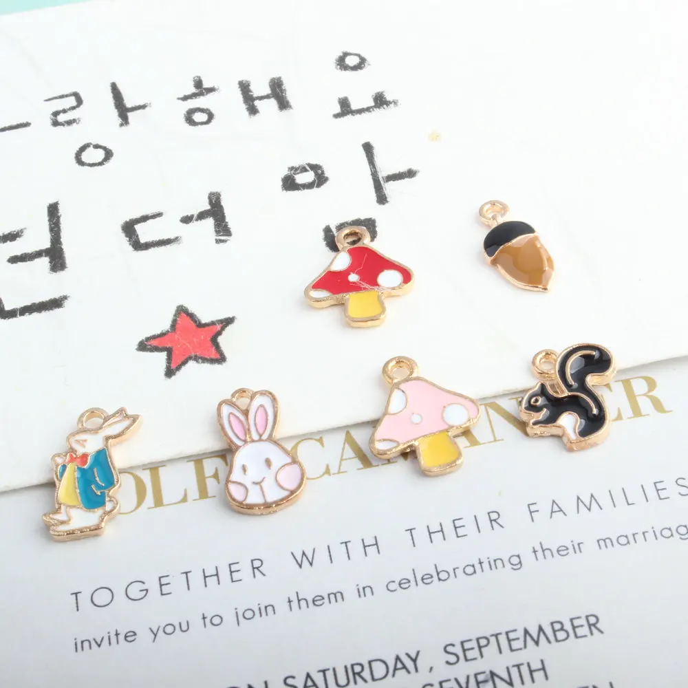 10 pcs Diy Korean Jewelry Accessories Cute Rabbit Mushroom Pendant Bracelet Pendant Cartoon Character Animal Plant fitting