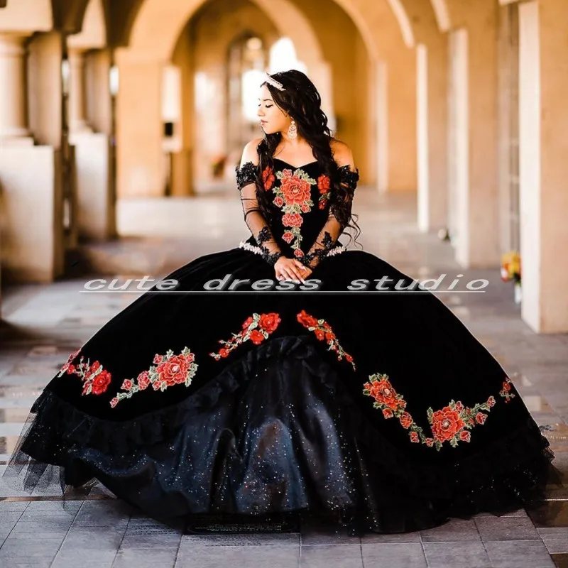 Vestido preto mexicano de 15 anos, vestido de baile com apliques de manga comprida, vestido de veludo para baile de formatura