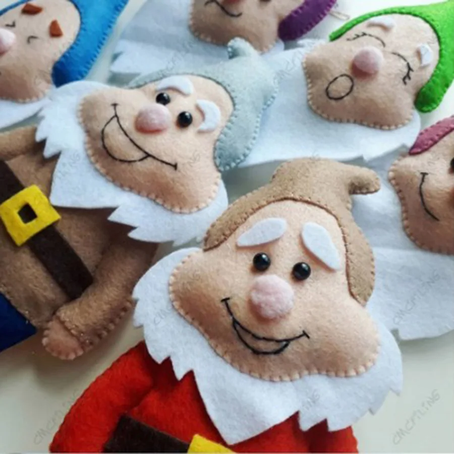 Christmas Soft Felt For Sewing DIY Crafts Dolls, Handmade Material,Polyester Fabric, Red Green 12 Pcs/Lot 25cmx28cm