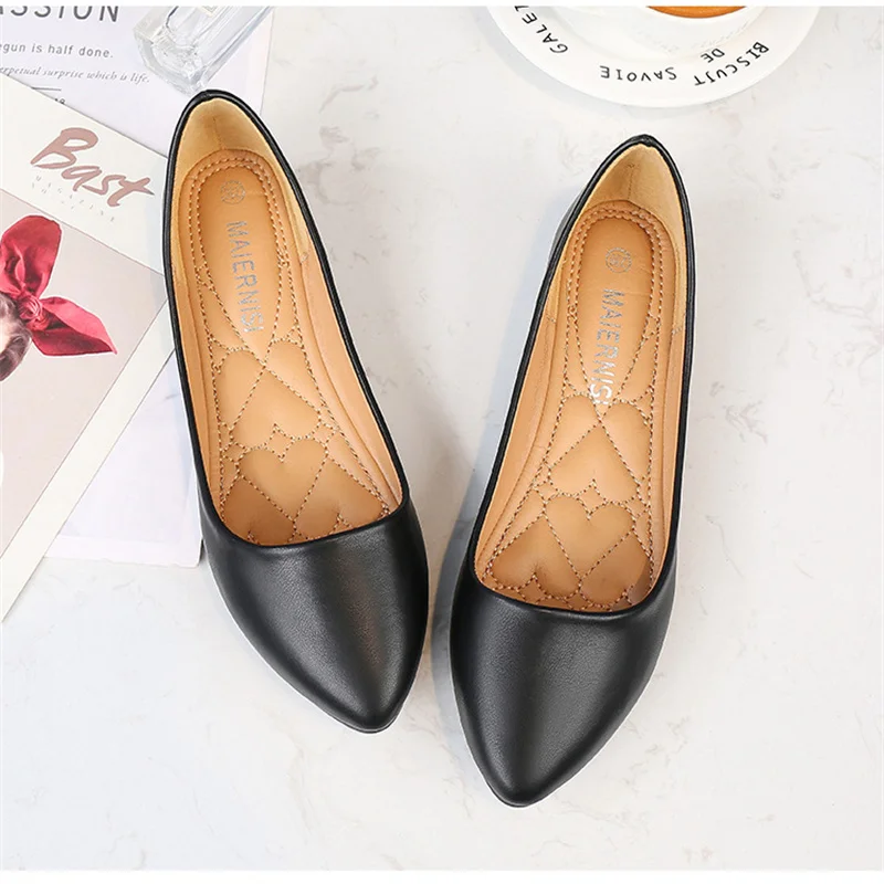 Women Flat Shoes Slip-on Pointed Toe Lady Loafers Plus Size 44 45 46 Shallow Single Low Heel Pregnant Woman Flats Zapatos Mujer