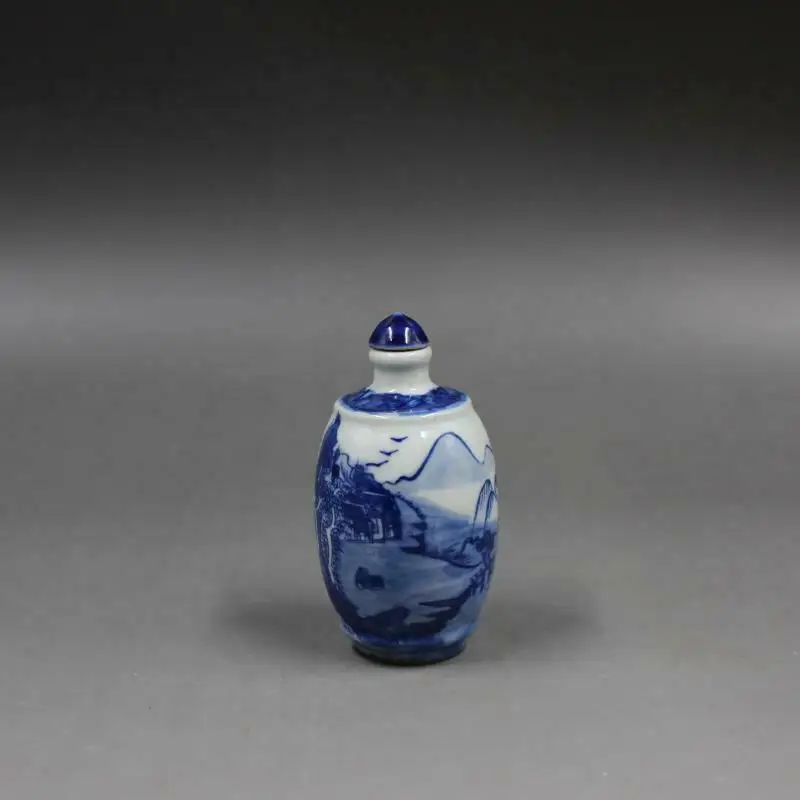 Chinese Blue and White Porcelain Qing Dynasty Kangxi Landscape Design Snuff Bottle Antique Imitation Porcelain Small Decorations