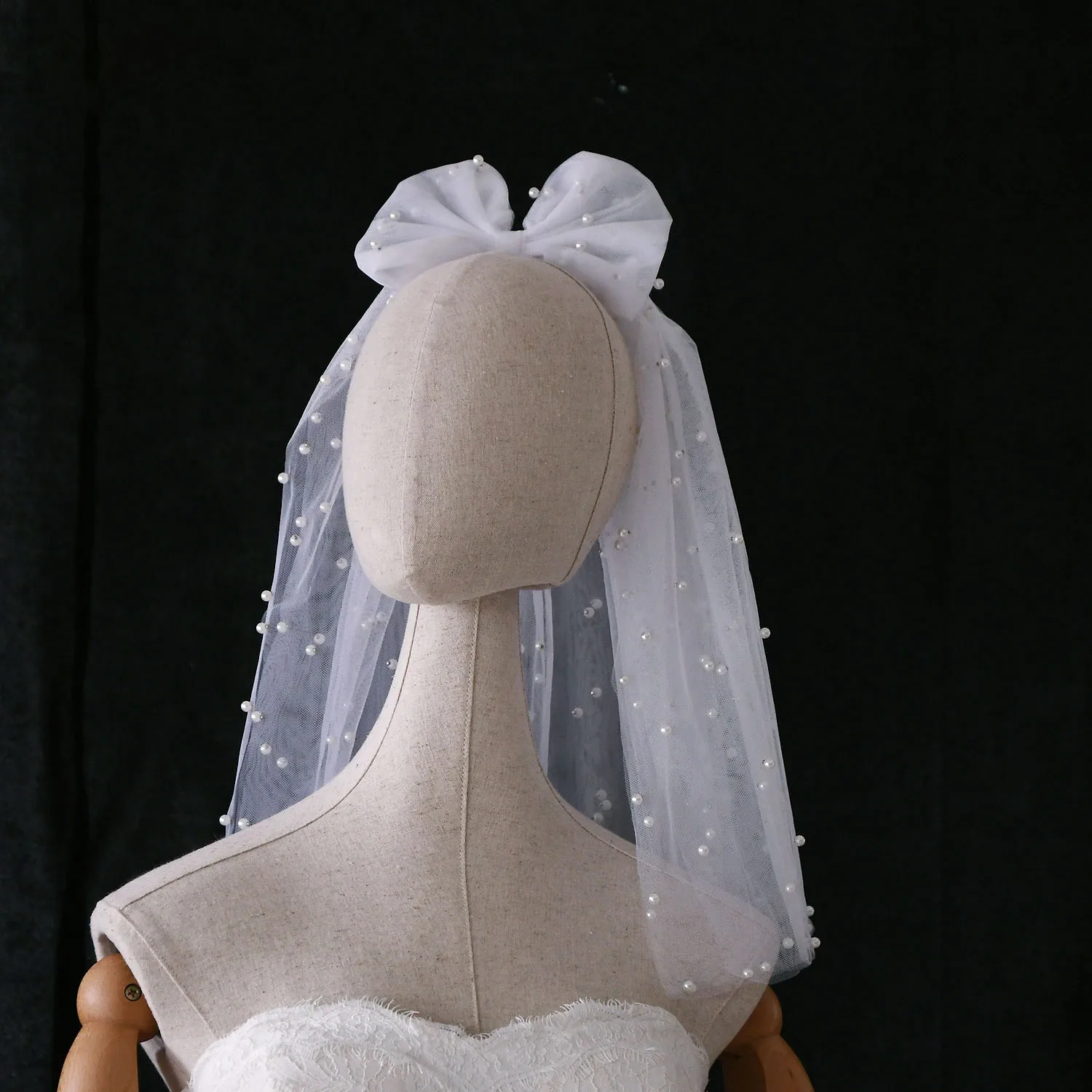 The New BowKnot Veil Multi Layer Fluffy Double Nailed Pearl Net Yarn With Comb Bridal Wedding Accessories