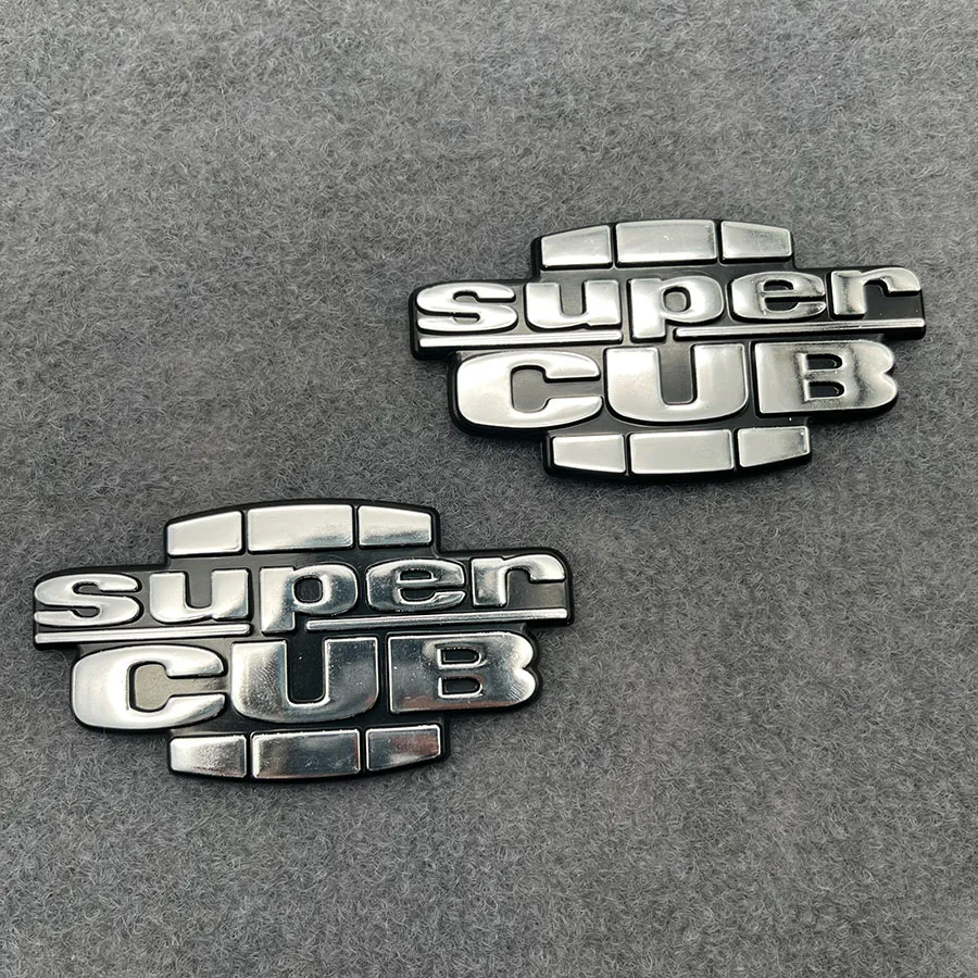 1 Pair Motorcycle Chrome 8x4cm SUPER CUB Emblem Adhesive Badge Sticker Decal For Honda Super CUB C50 C70 C90 C100 C110 C125