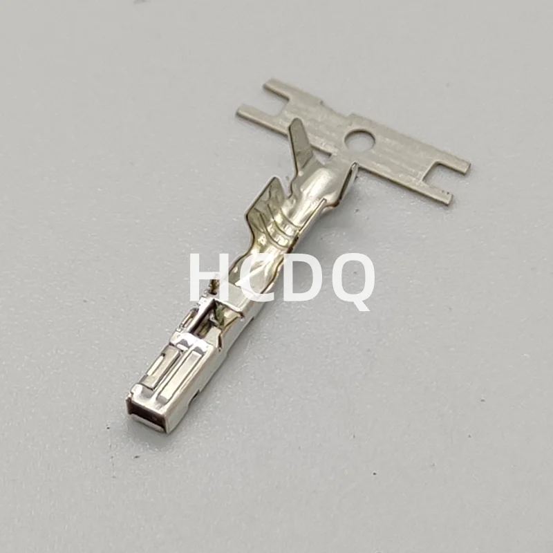 The original 82998-24350 Female automobile connector shell and terminal are supplied from stock