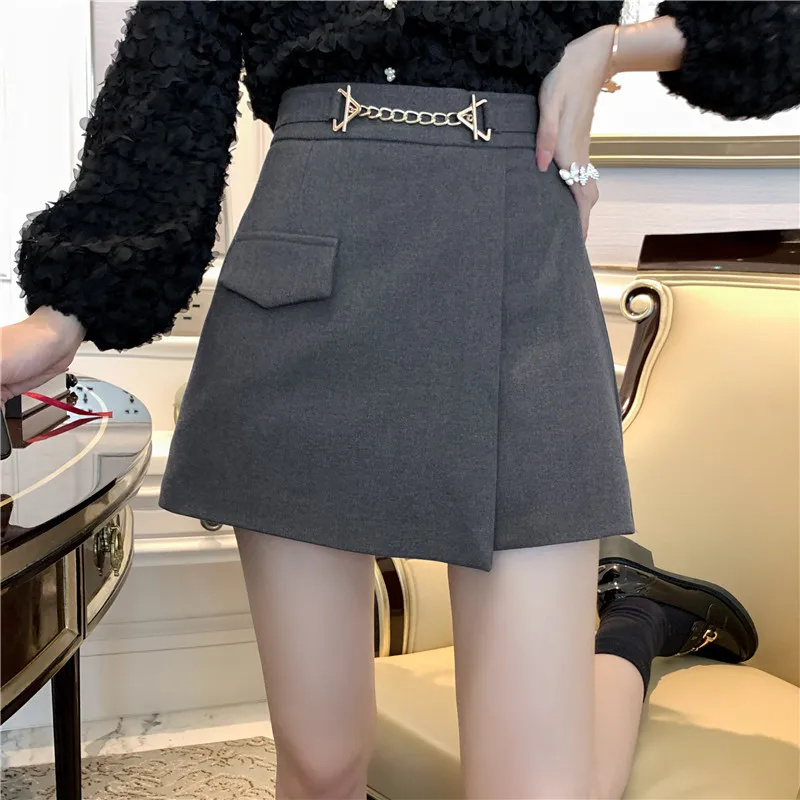 

Women 2020 Autumn and Winter Outer Wear Hakama Bottoming Boots Pants High Waist Wide Leg Pants Skirts New Fashion Woolen Shorts