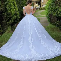 Brides Wedding Dress V-neck Luxury Lace Wedding Gown With Train Classic Ball Gown Plus Size Customized Vestido De Noiva - Image 3