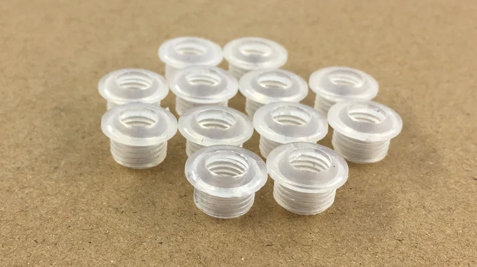 300 stuks M10 kunststof schroeven, gat van 6 mm