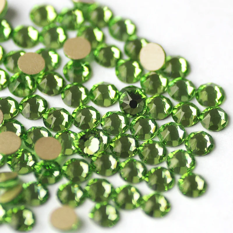 YANRUO Crystal Peridot 8 Big + 8 Small Glass Glitter Non Hotfix Flatback Rhinestones Nail Art Decorations Garments Accessories