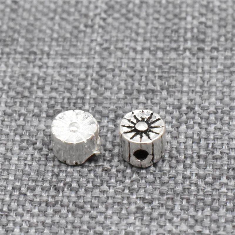 

20 штук искусственных серебряных крошечных солнечных шариков, двухсторонних для браслетов и ожерелий