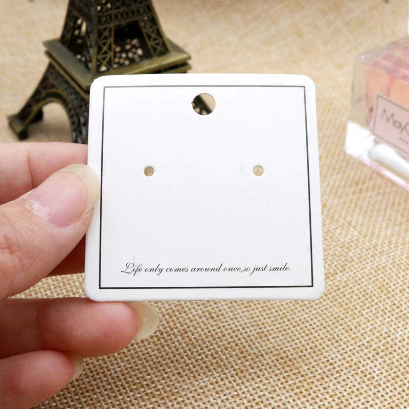 100pcs/lot Fashion Jewelry Earrings Display Paper Cards 5x5cm Concise View Cute Ear Studs Packing Labels White Kraft Han Tags