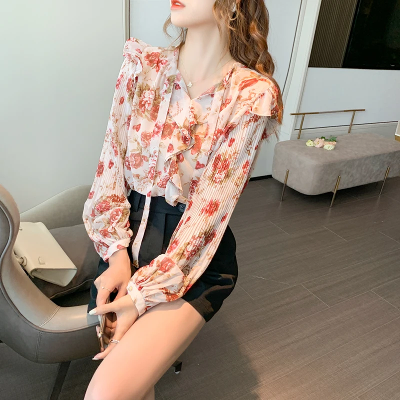 Women Tops 2020 Autumn Ruffled V-neck Tie Long-sleeved Floral Chiffon Shirt Printed Top Blouse Women Lantern Sleeves Fashion Top