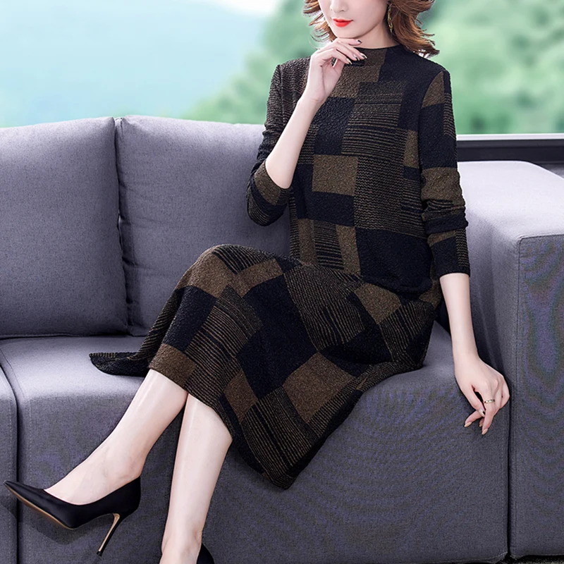 Autumn Winter Plaid Plus Velvet Thickening Midi Dress Women Vintage Long Sleeve Party Vestidos 2024 Elegant Bodycon Casual Dress