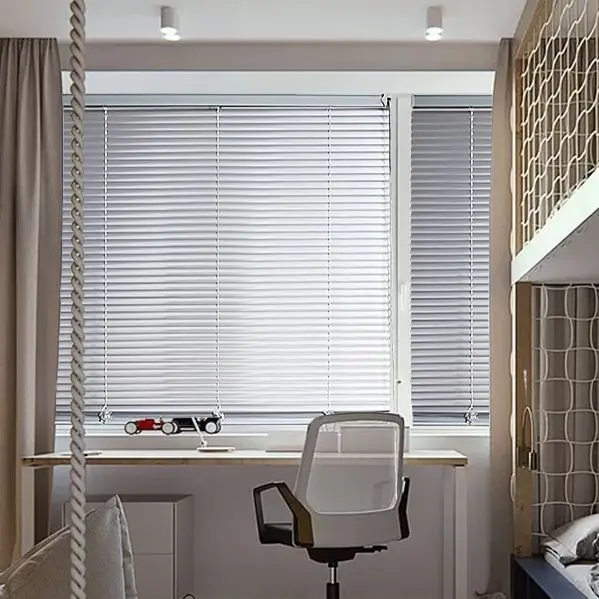 25mm Slats Aluminum Venetain Blinds With Manual Chain Control System For Housing