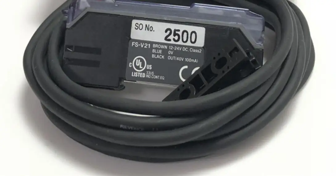 

Brand new original KEYENCE digital optical fiber sensor FS-V21SO(2500)
