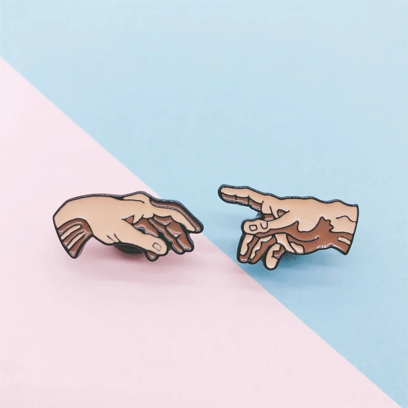 Cartoon Fun Gesture Holding Hands Fun Enamel Brooch Pin Custom Alloy Badge Clothes Bags Accessories Jewelry Gifts For Couples