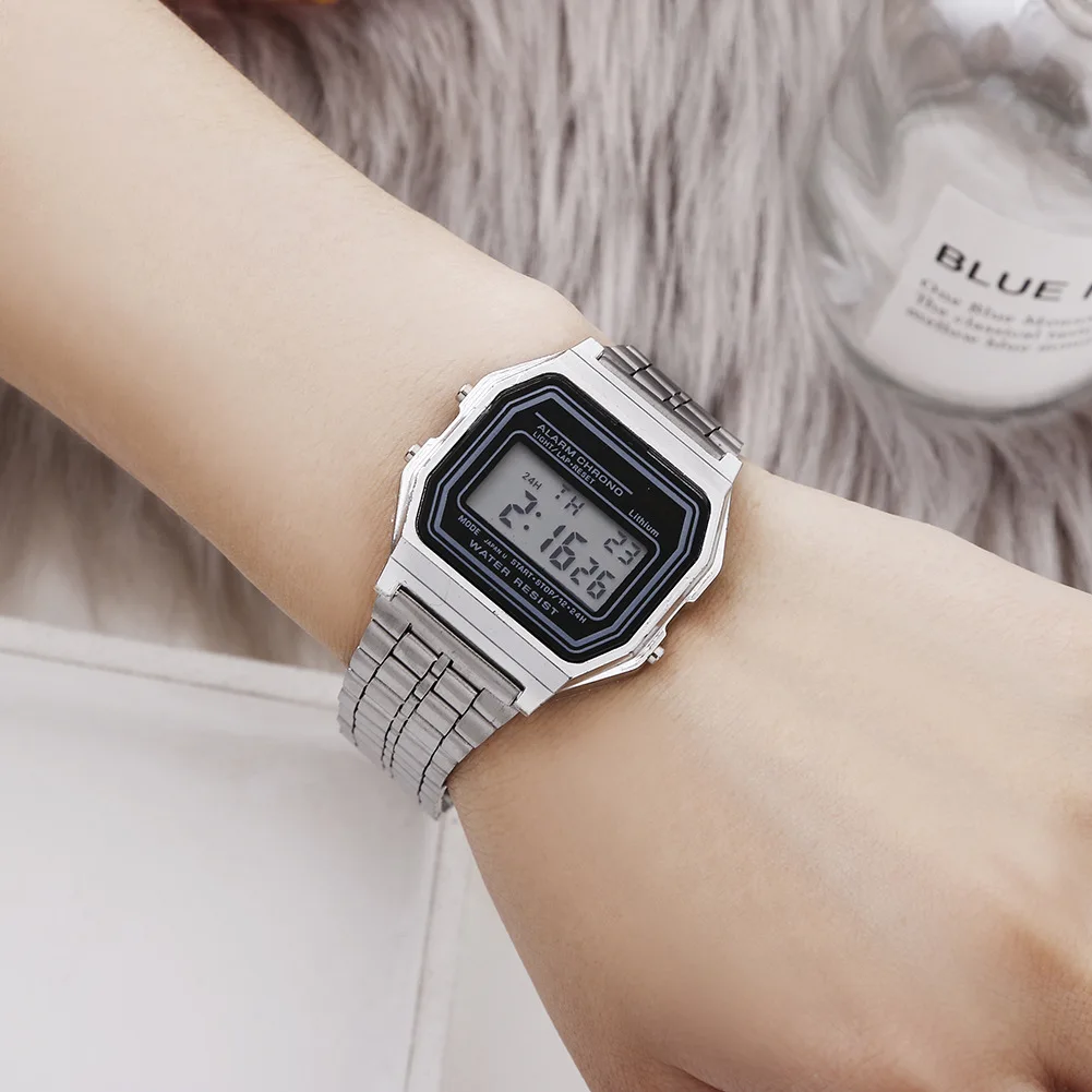 Reloj digital vintage para hombres y mujeres, pulsera con pantalla led electrónica de oro y plata para militares, en color negro, ideal para